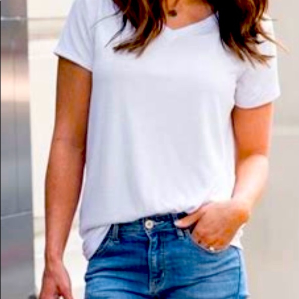 Brigitee Brianna white lined Tshirt